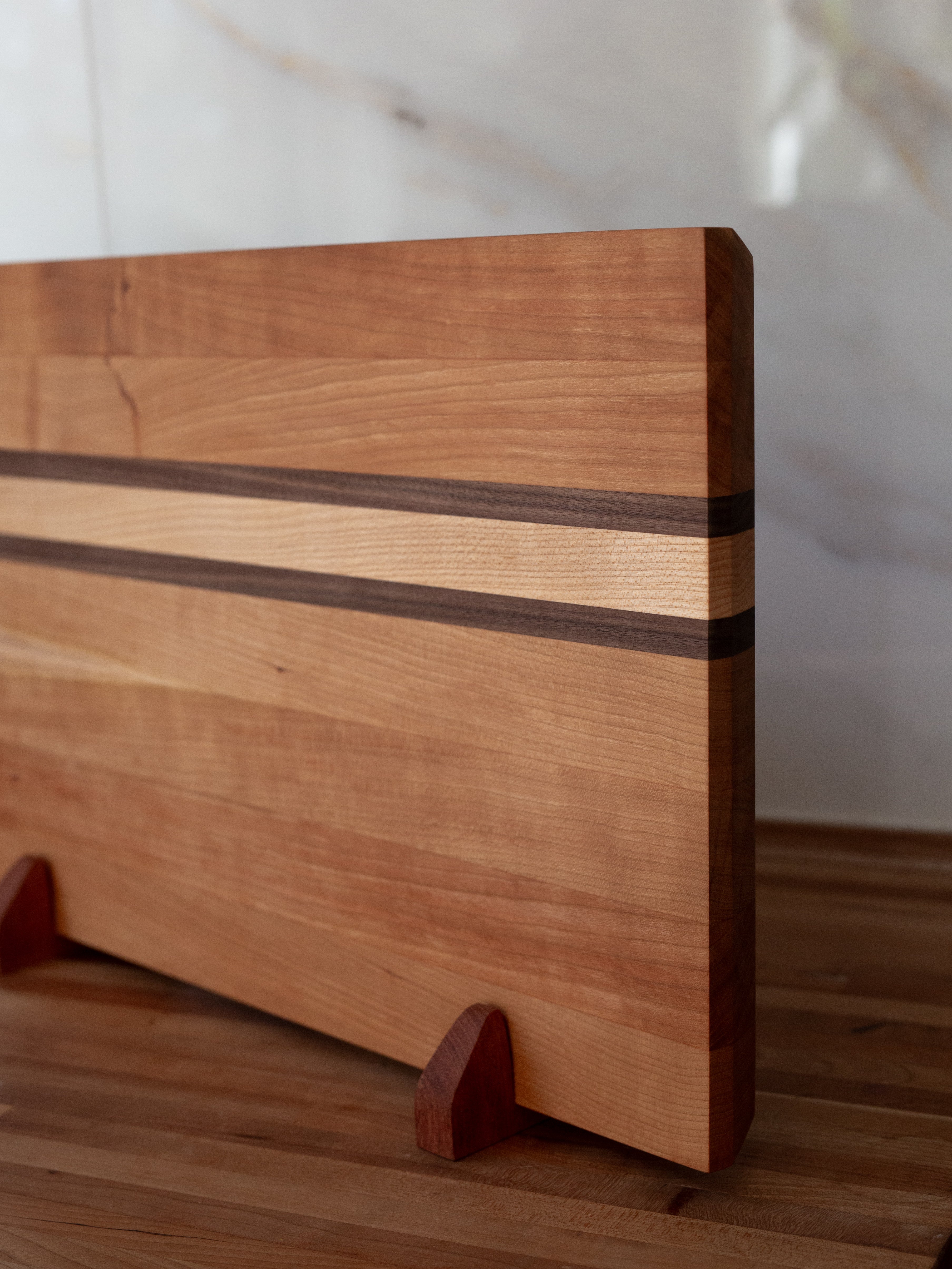 Cutting Board - Cherry Edge-grain w/ Stripes